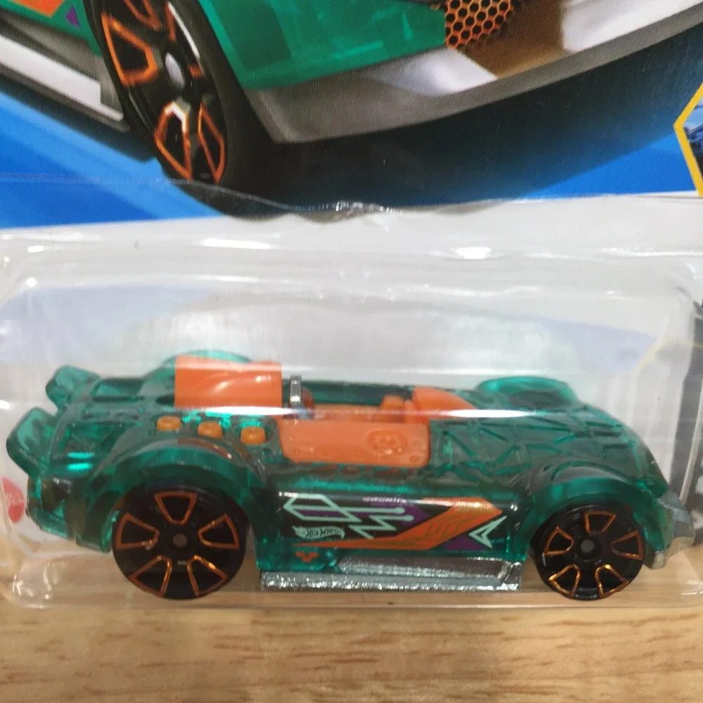 Hot Wheels Kids Toy Car X-Raycers Monteracer 63/250 1:64 Teal Orange
